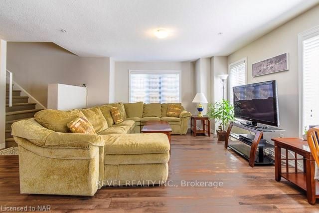 60 Canterbury Drive, #12
