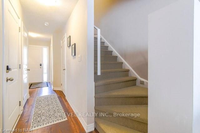 60 Canterbury Drive, #12
