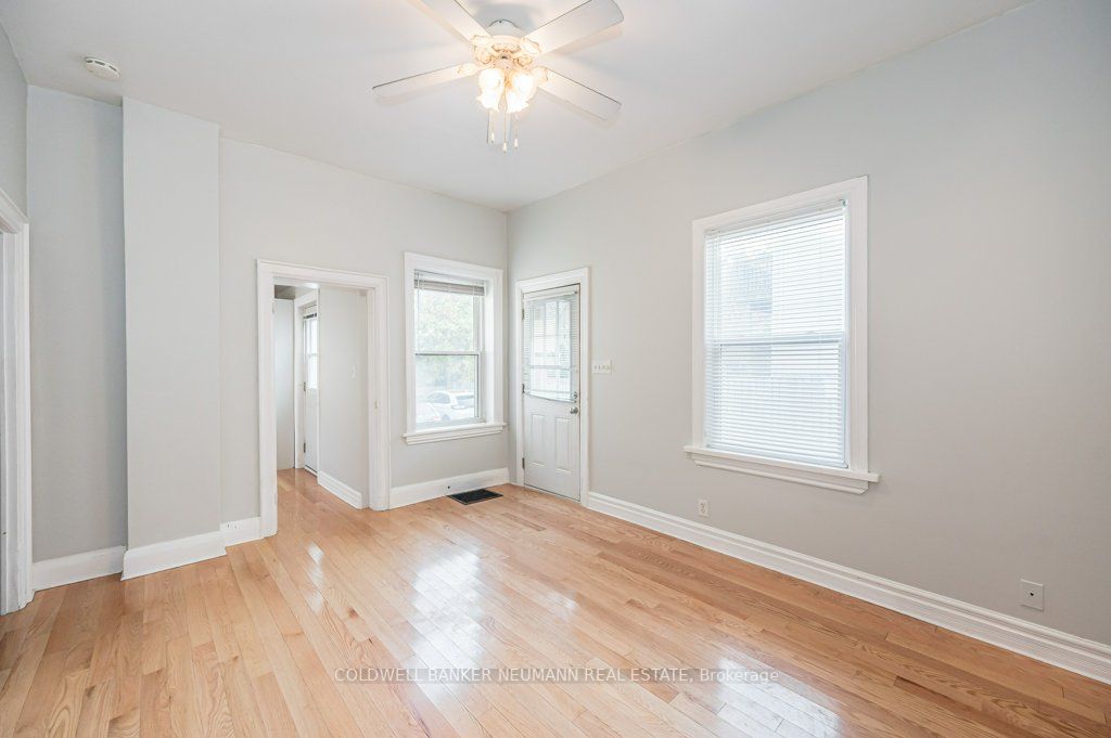 311 Woolwich St
