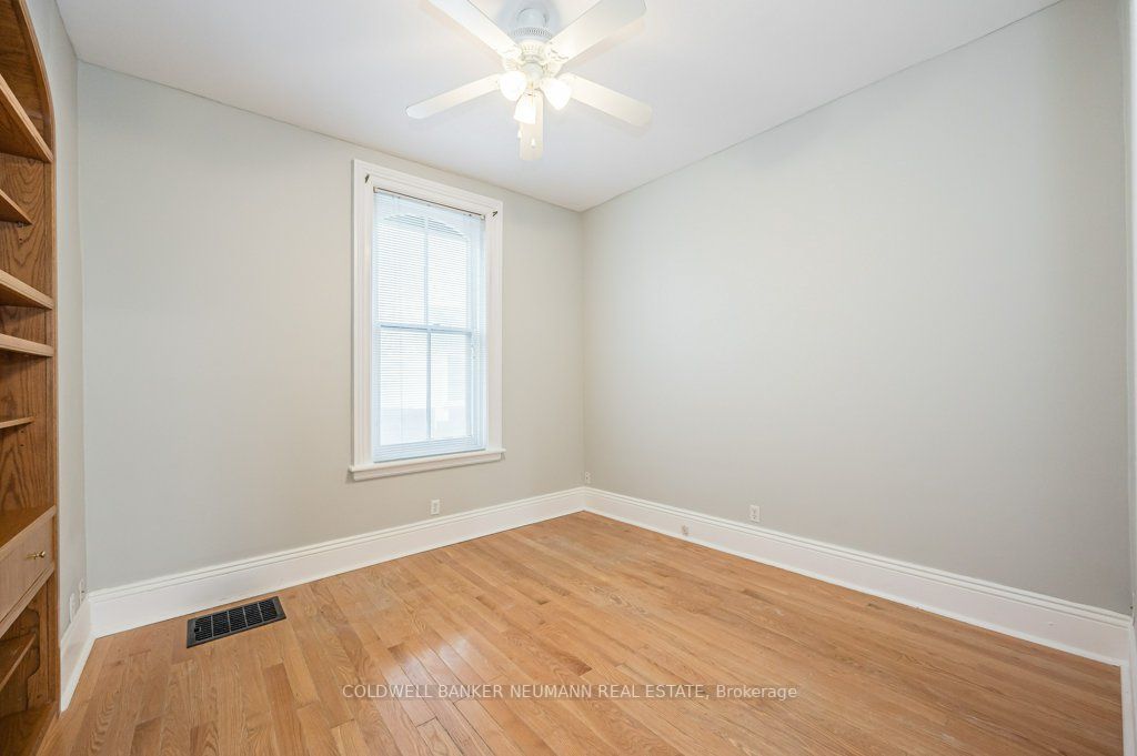 311 Woolwich St