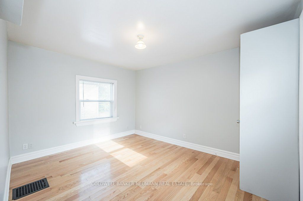 311 Woolwich St
