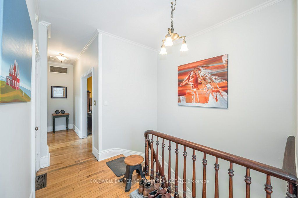 311 Woolwich St