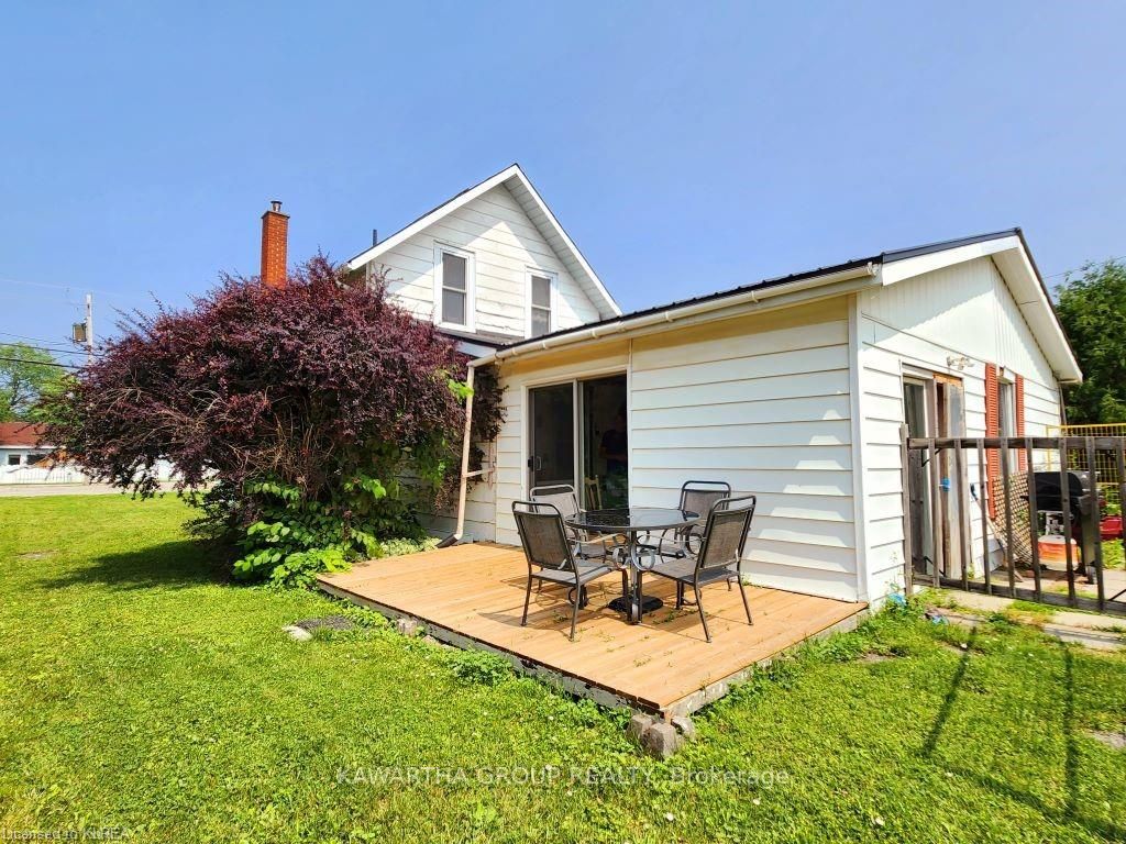 77 Lindsay St
