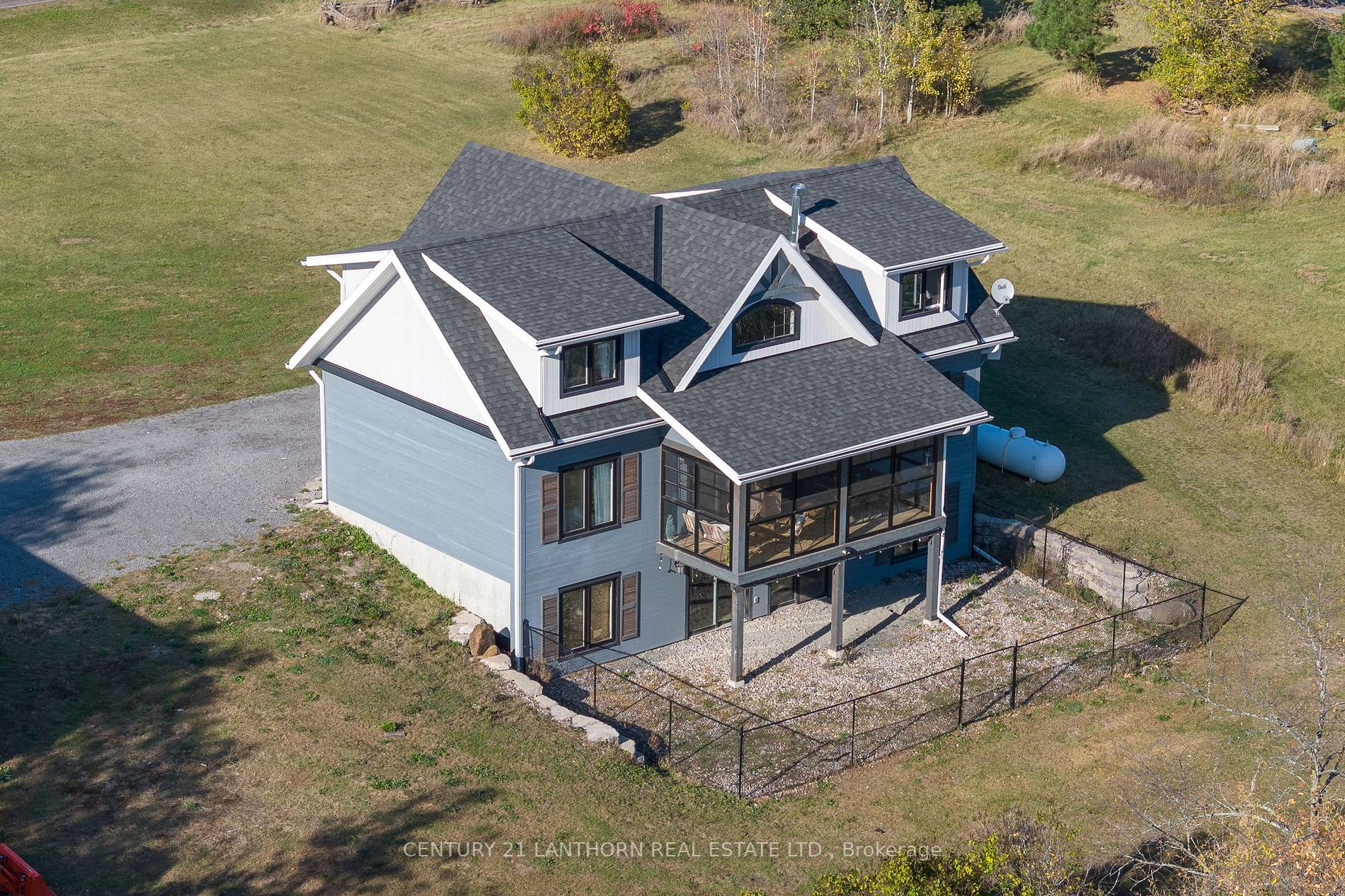 19009 Loyalist Pkwy