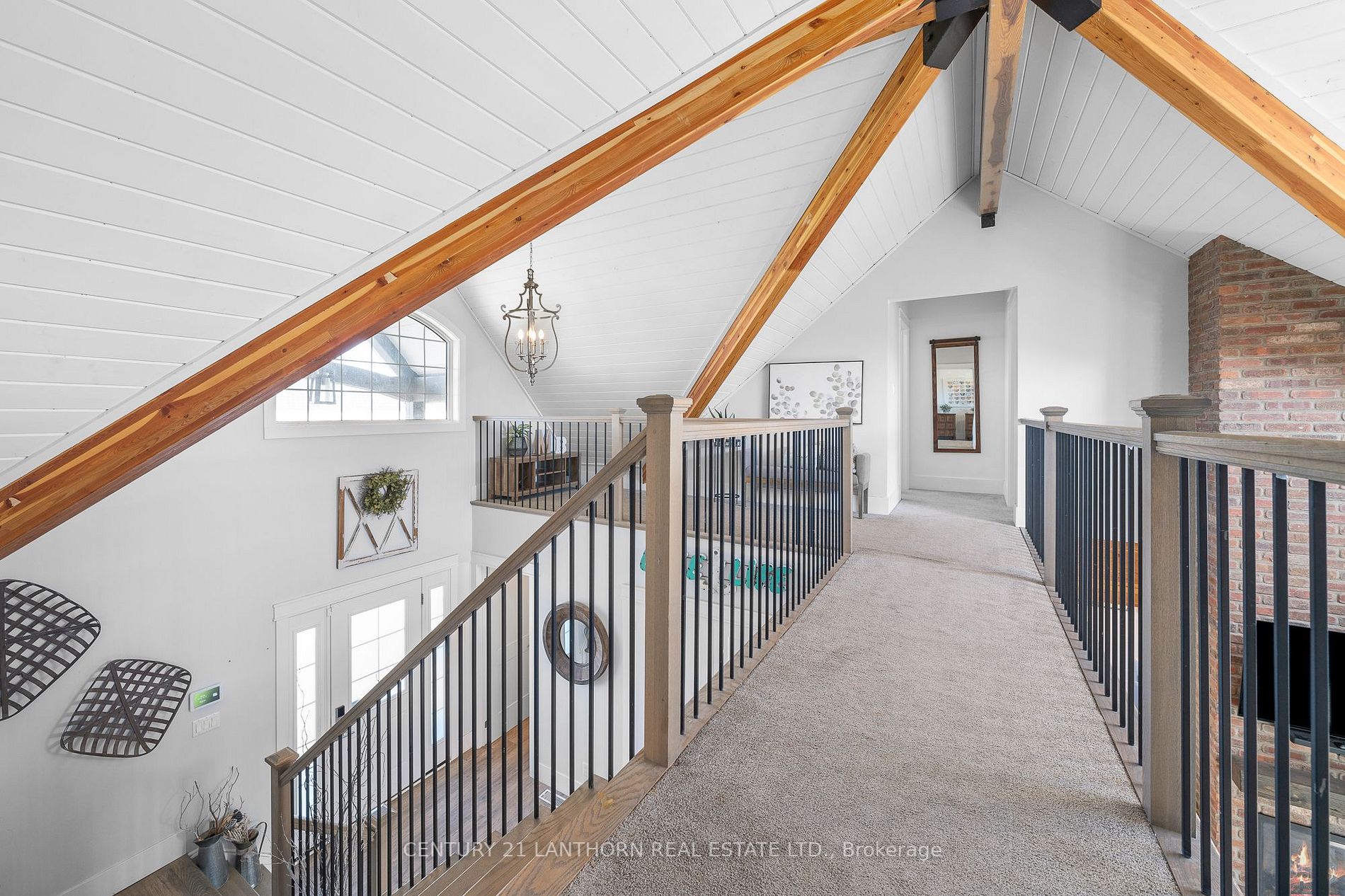 19009 Loyalist Pkwy