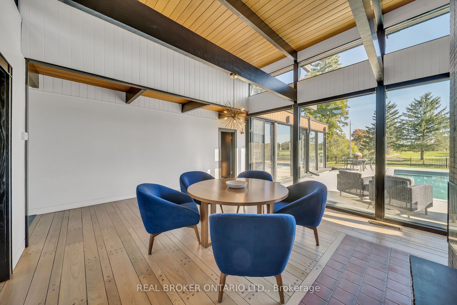 33 Dormie Lane