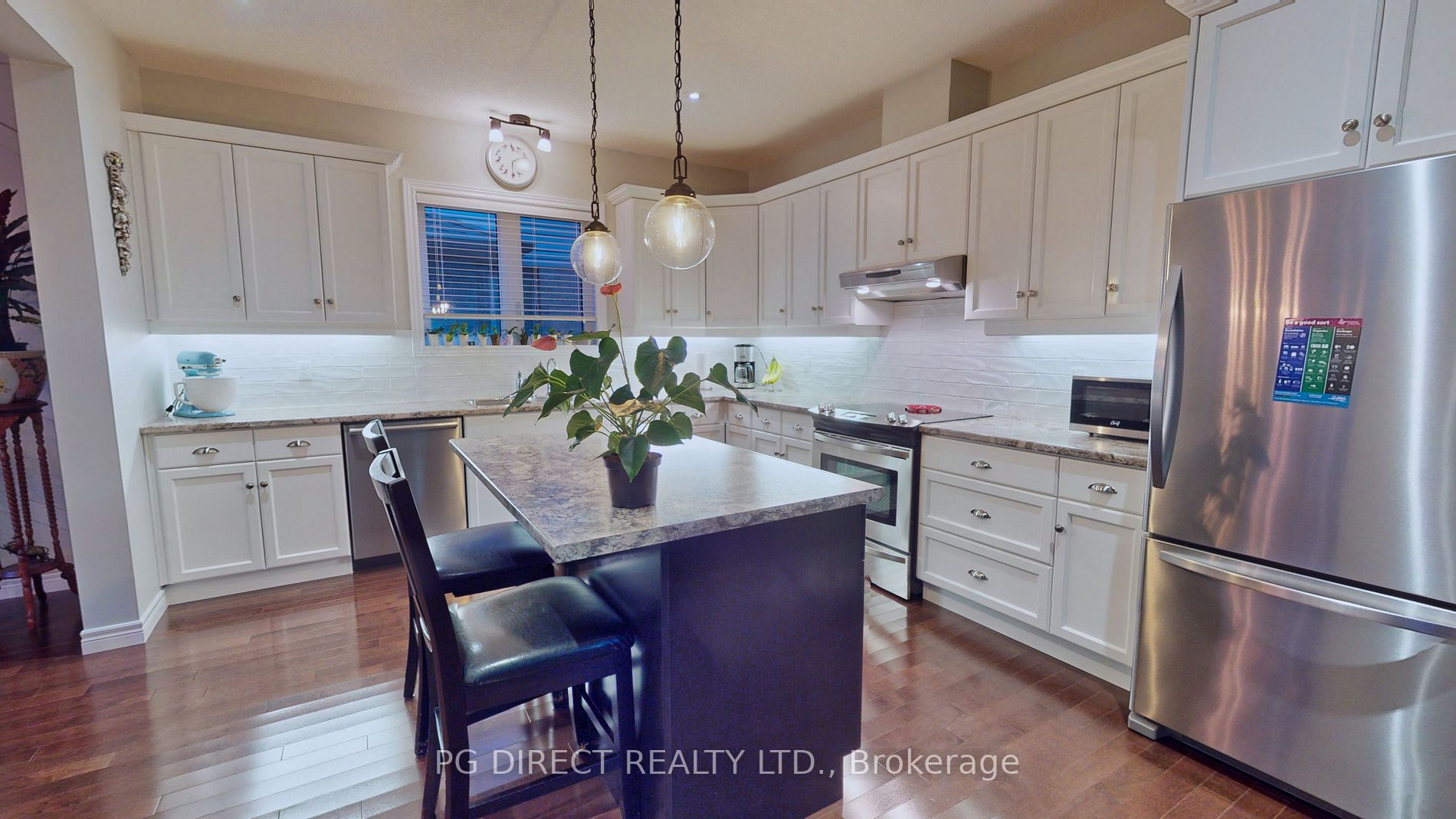 82 Marshall Dr