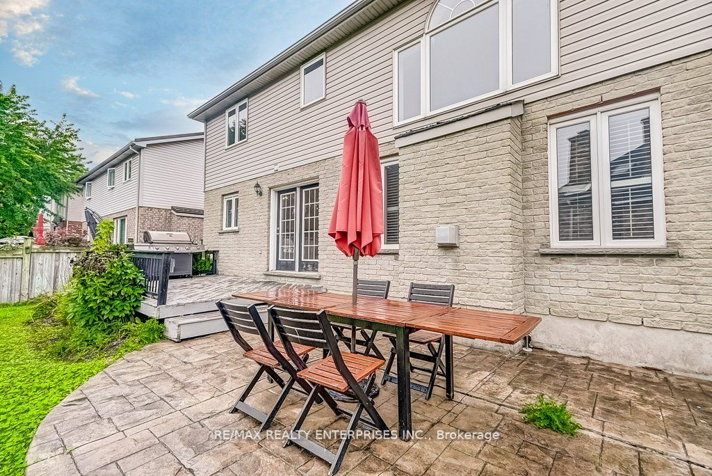 29 Jenson Blvd