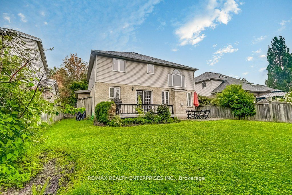 29 Jenson Blvd