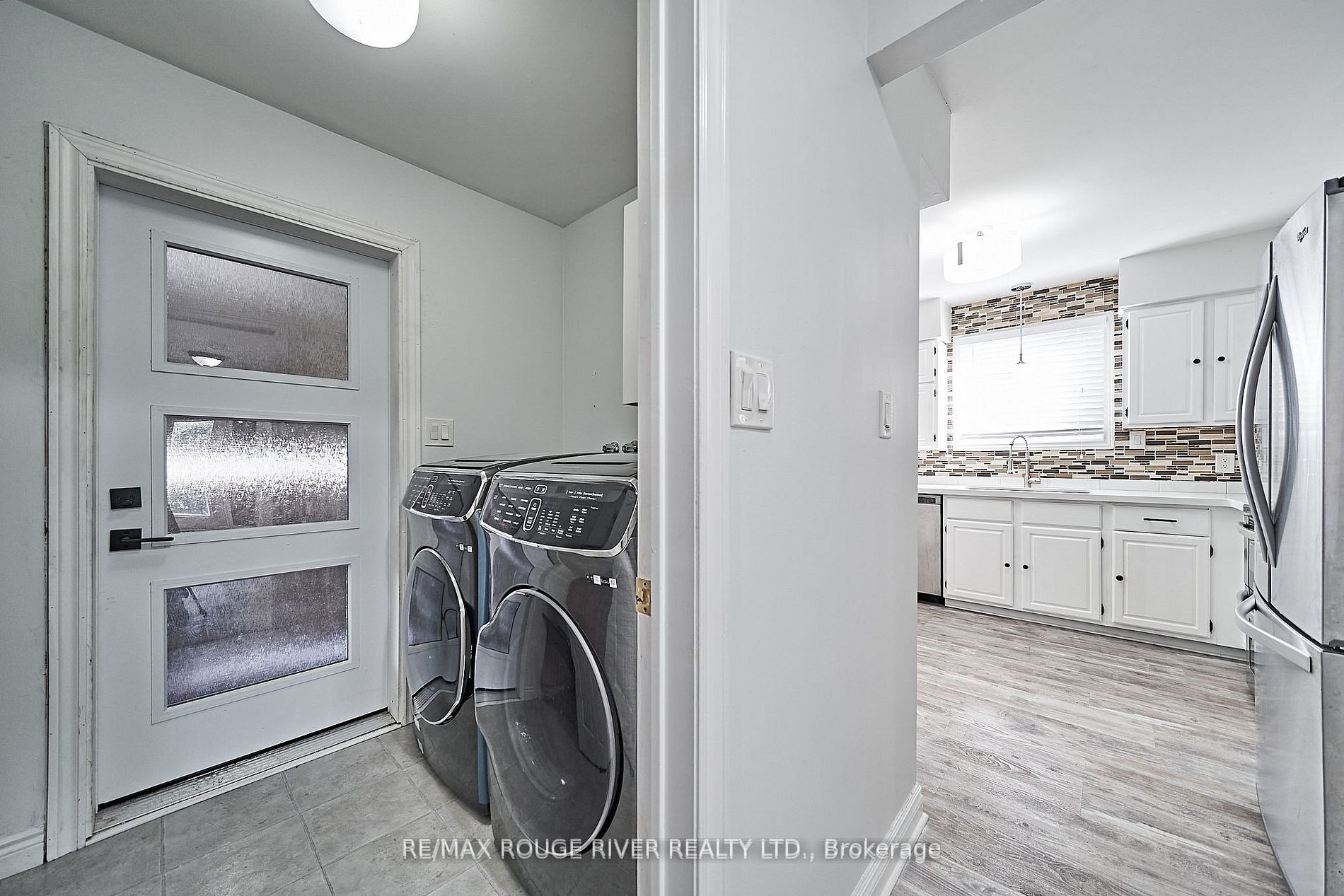 41 Ravine Dr