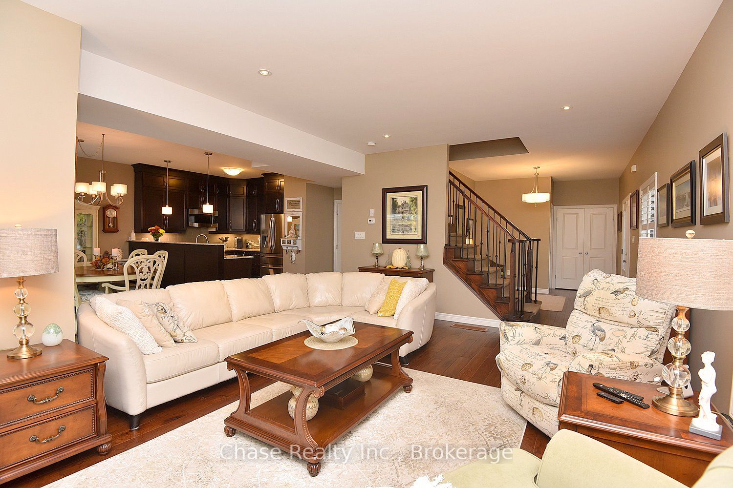 44 Flamboro St, #8