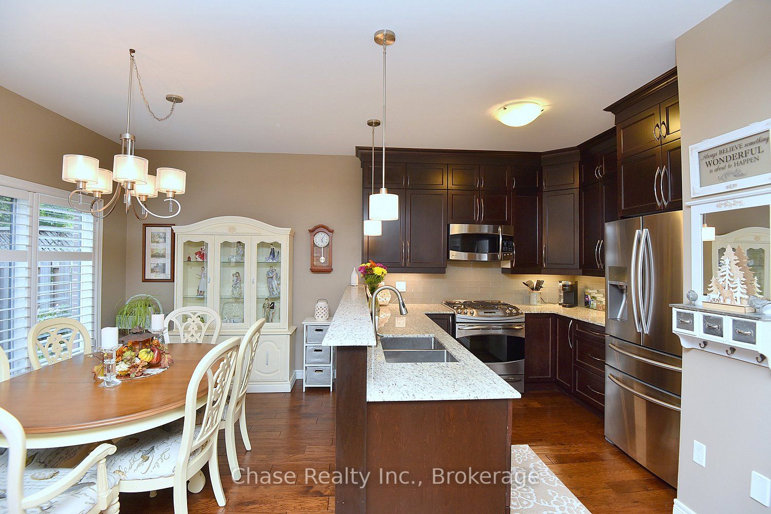 44 Flamboro St, #8