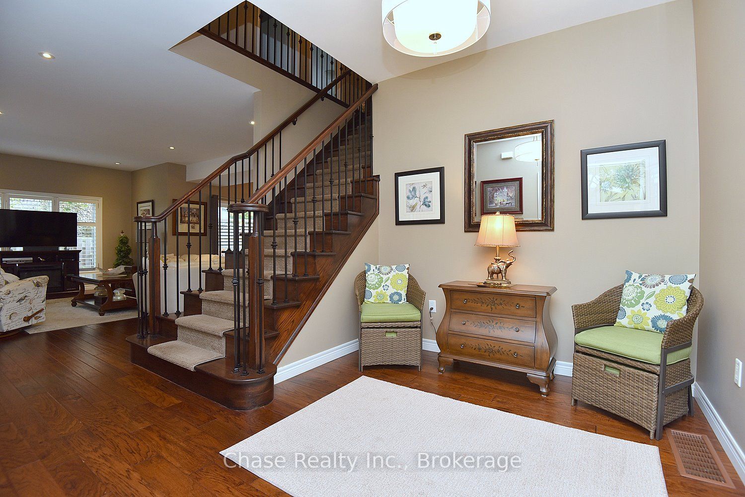 44 Flamboro St, #8