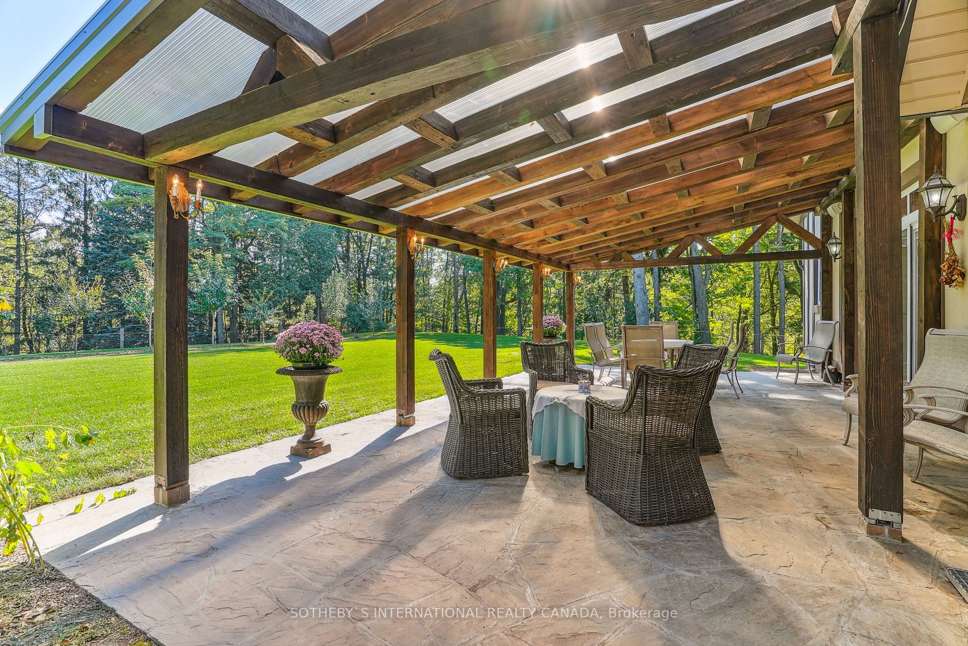 353 Sulphur Springs Rd