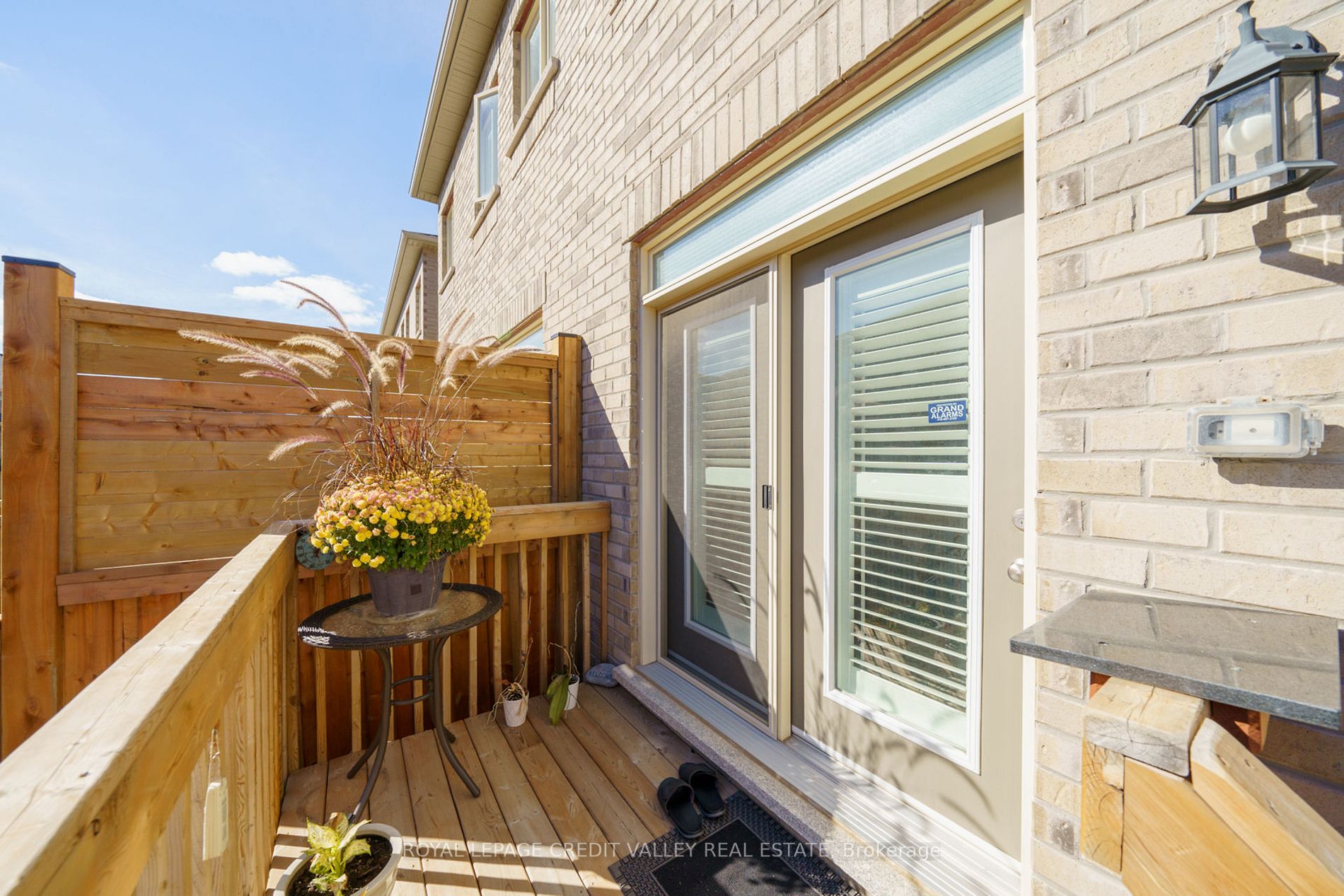 87 Westfield Cres