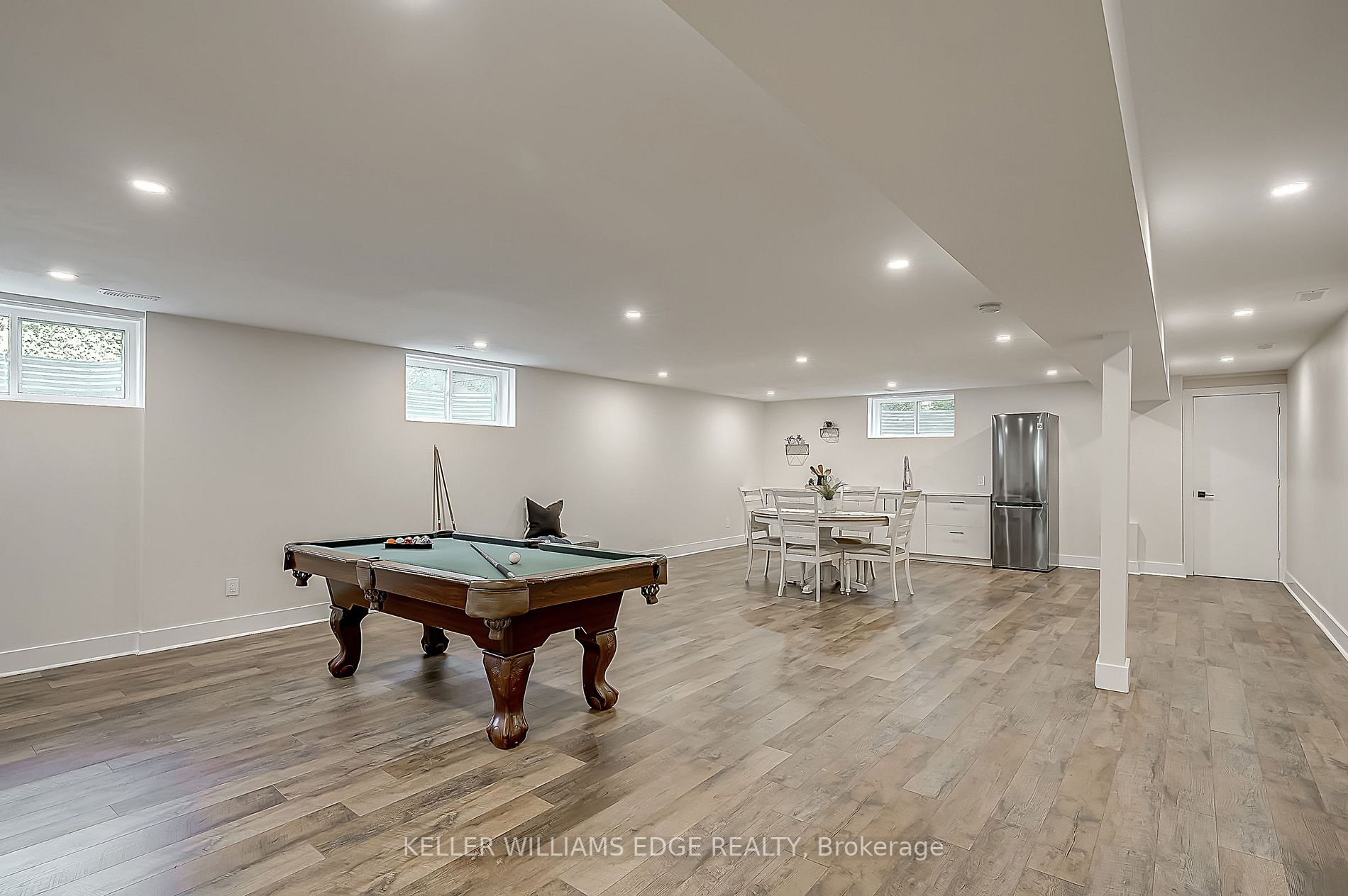 114 Oneida Blvd