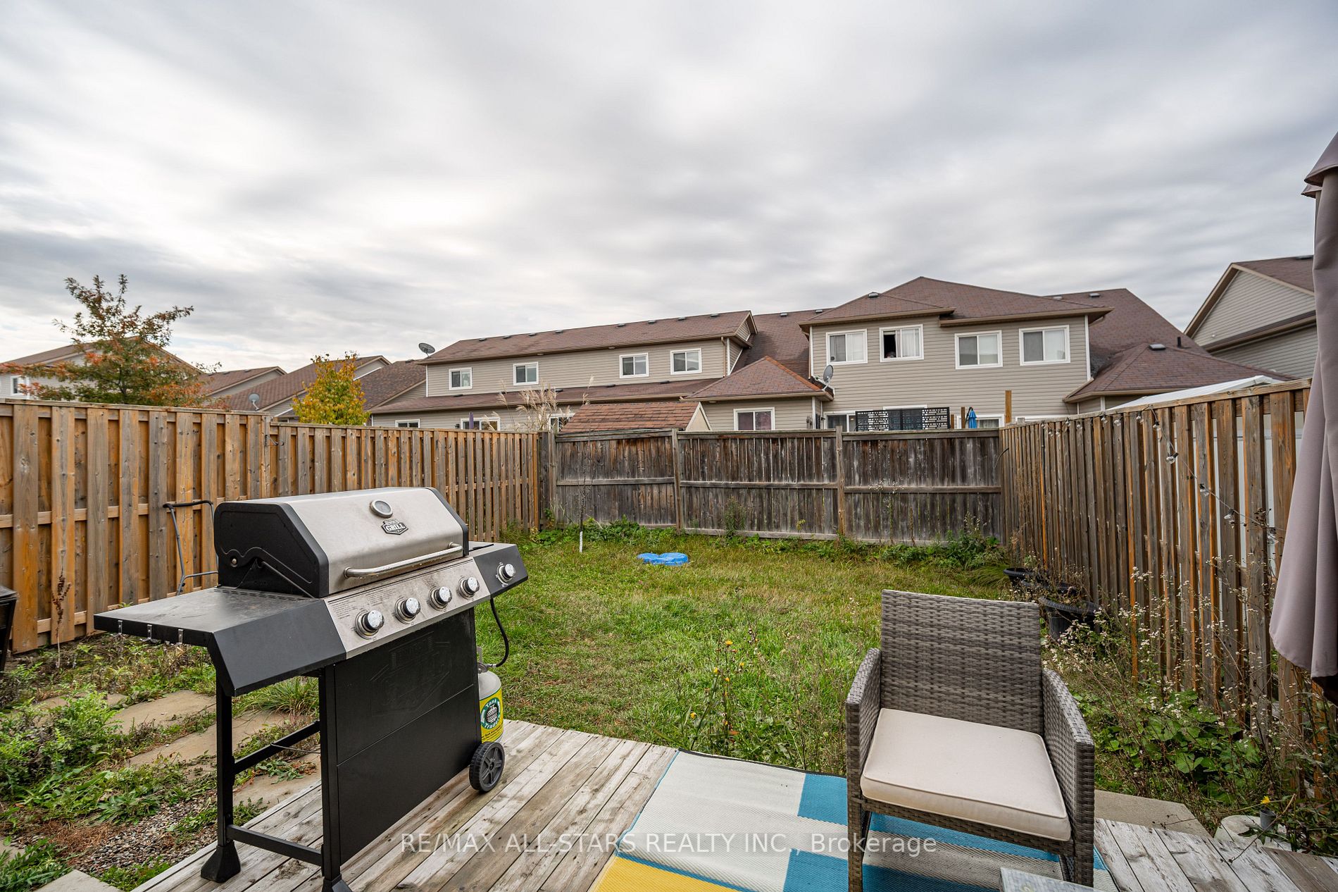 655 Tully Cres