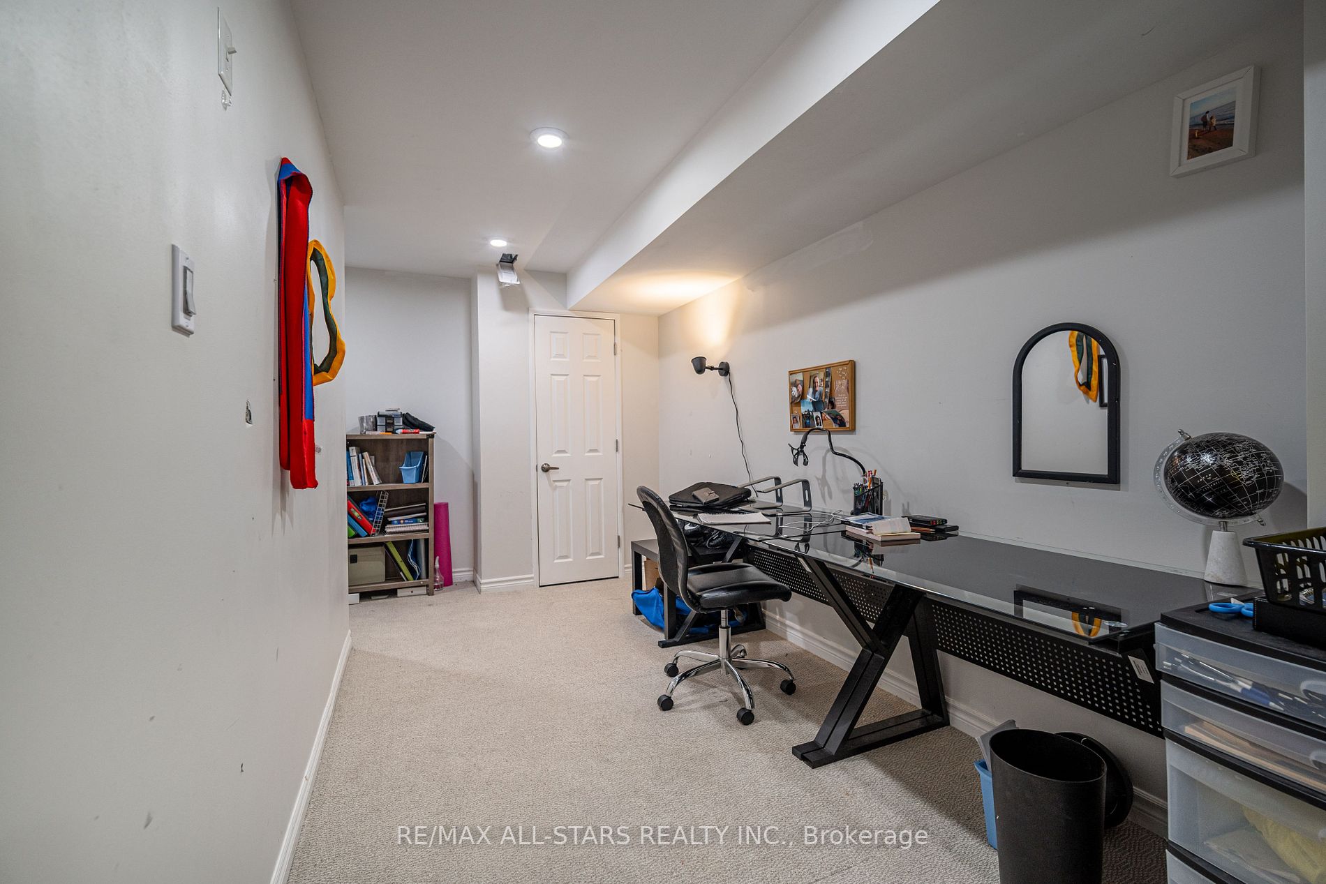 655 Tully Cres