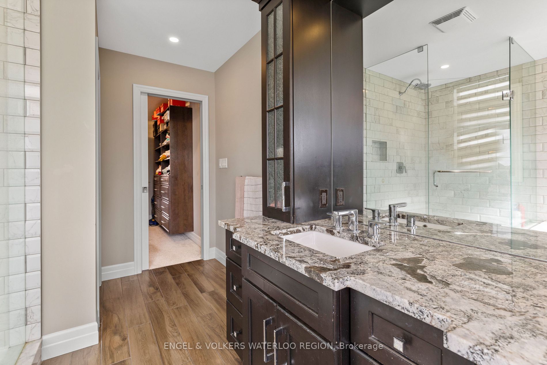 316 Deerfoot Tr