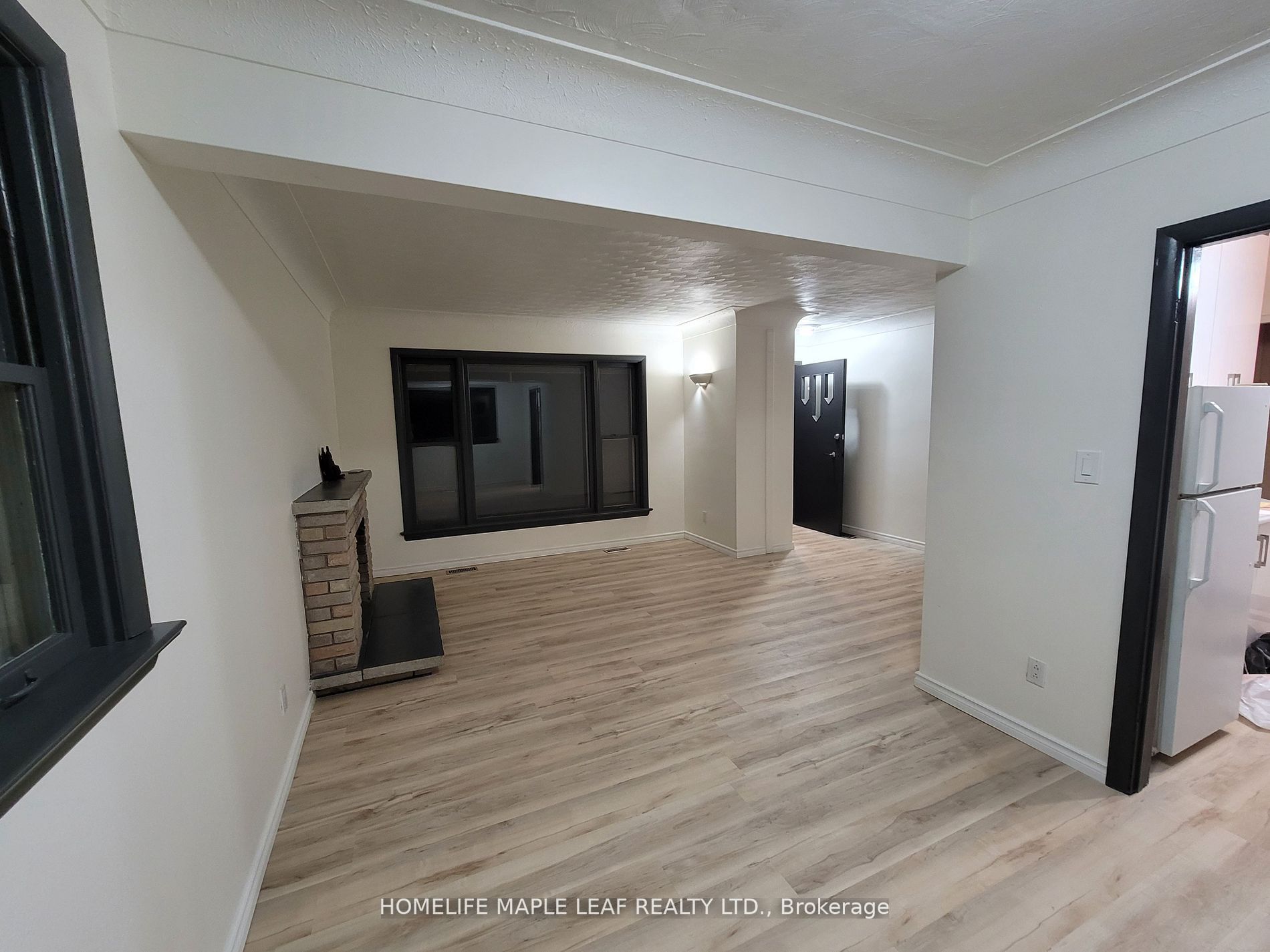 101 Braeheid Ave