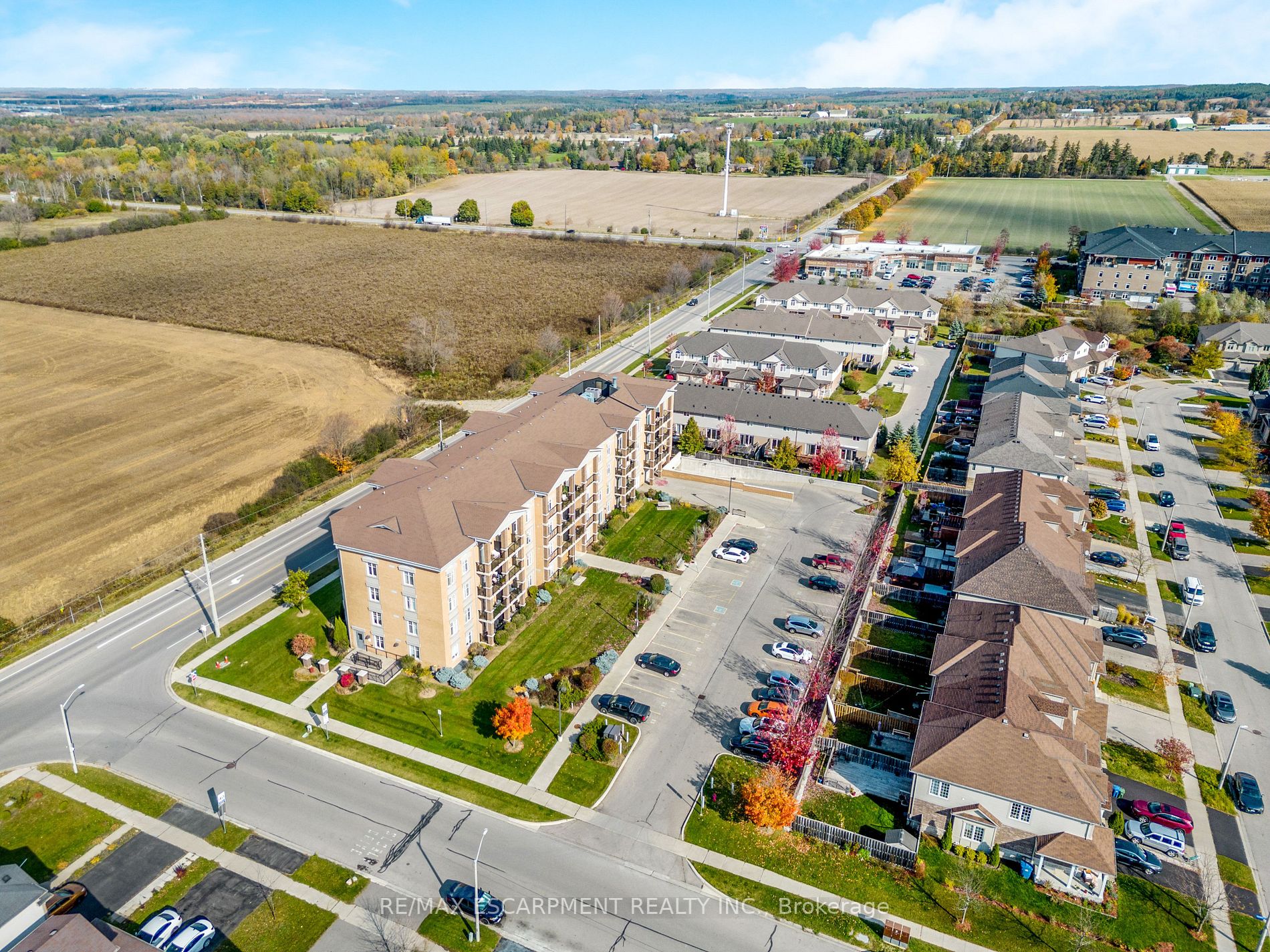 2 Colonial Dr, #102