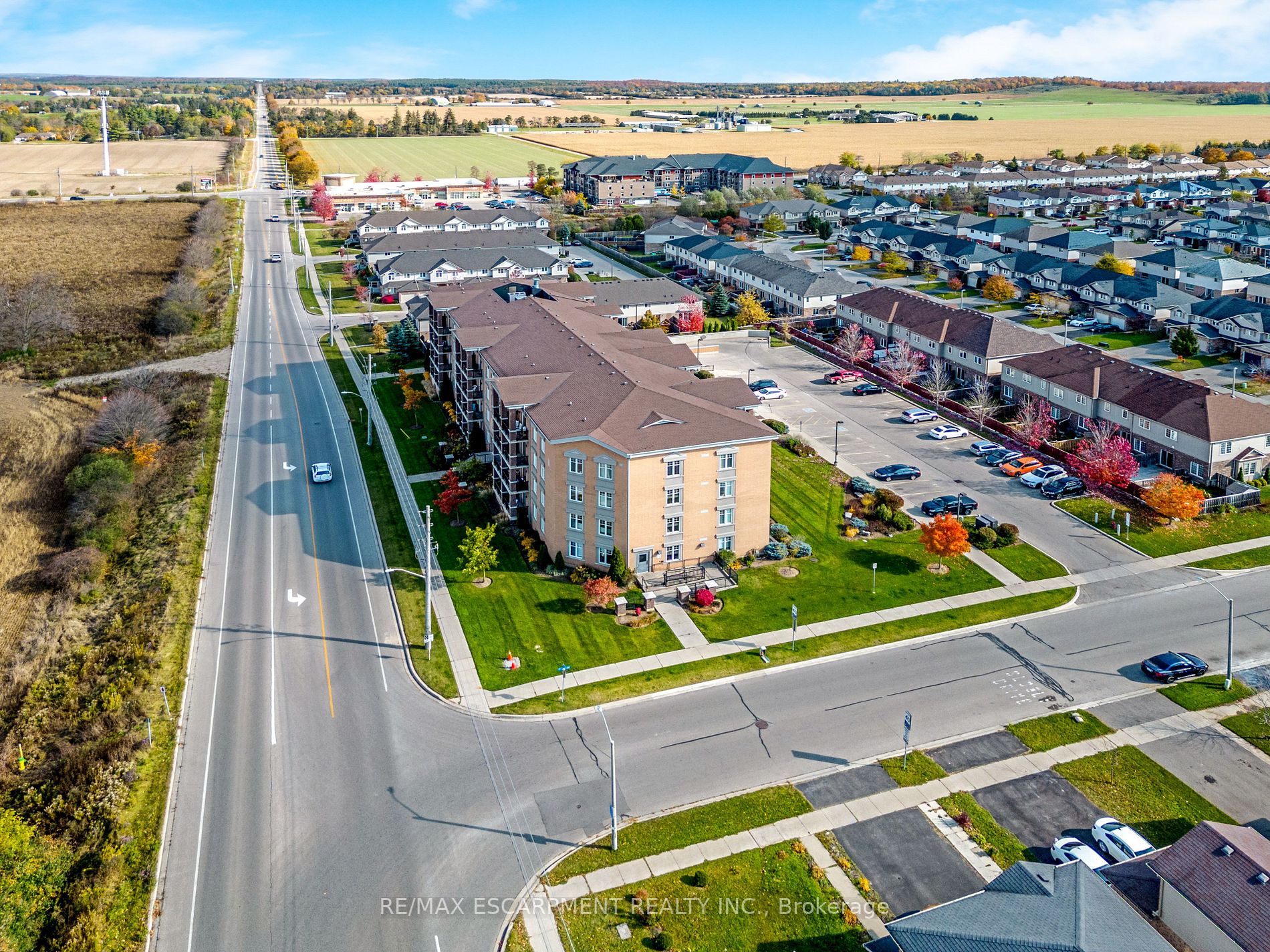 2 Colonial Dr, #102