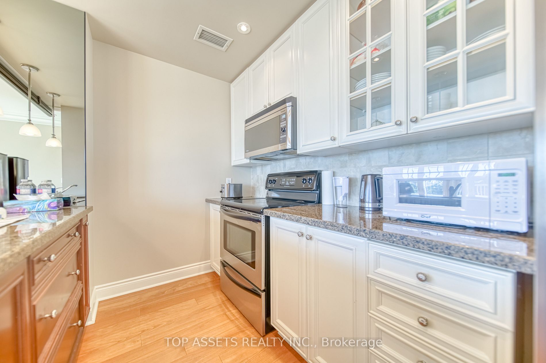 148 Third St, #305