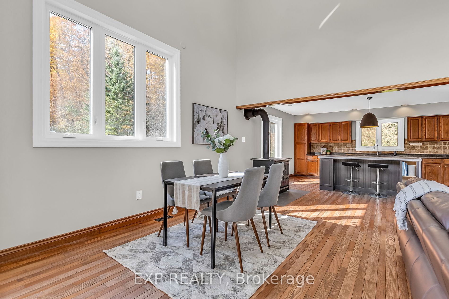 372 Broomfield Rd