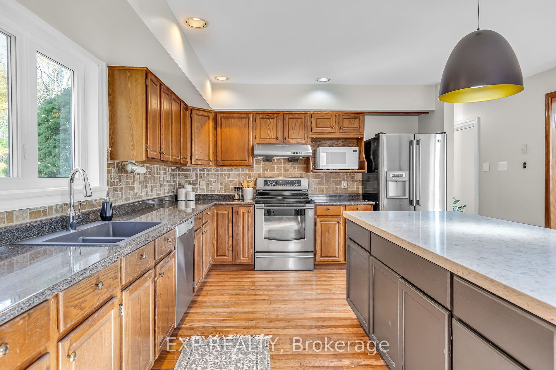 372 Broomfield Rd