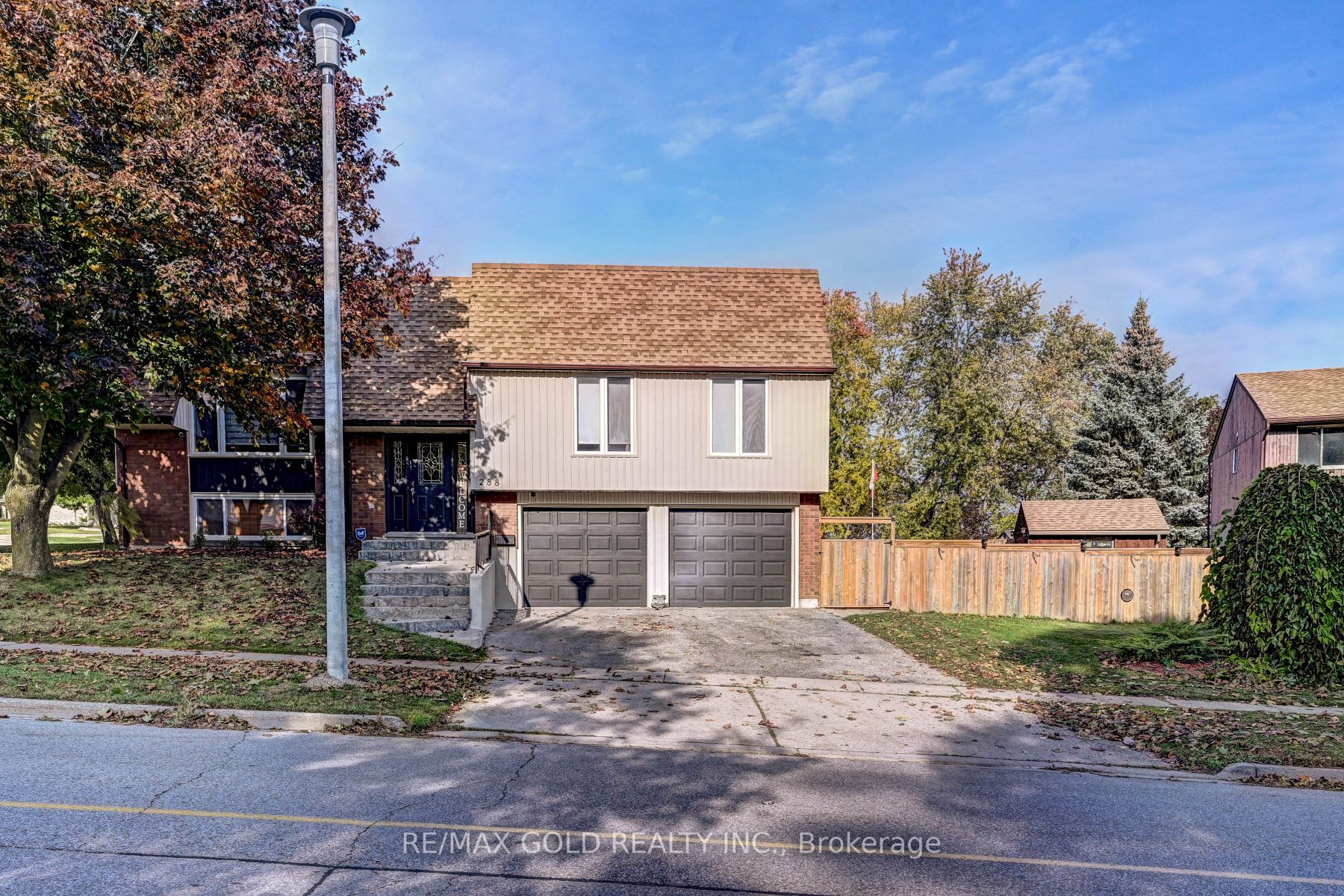 288 Salisbury Ave