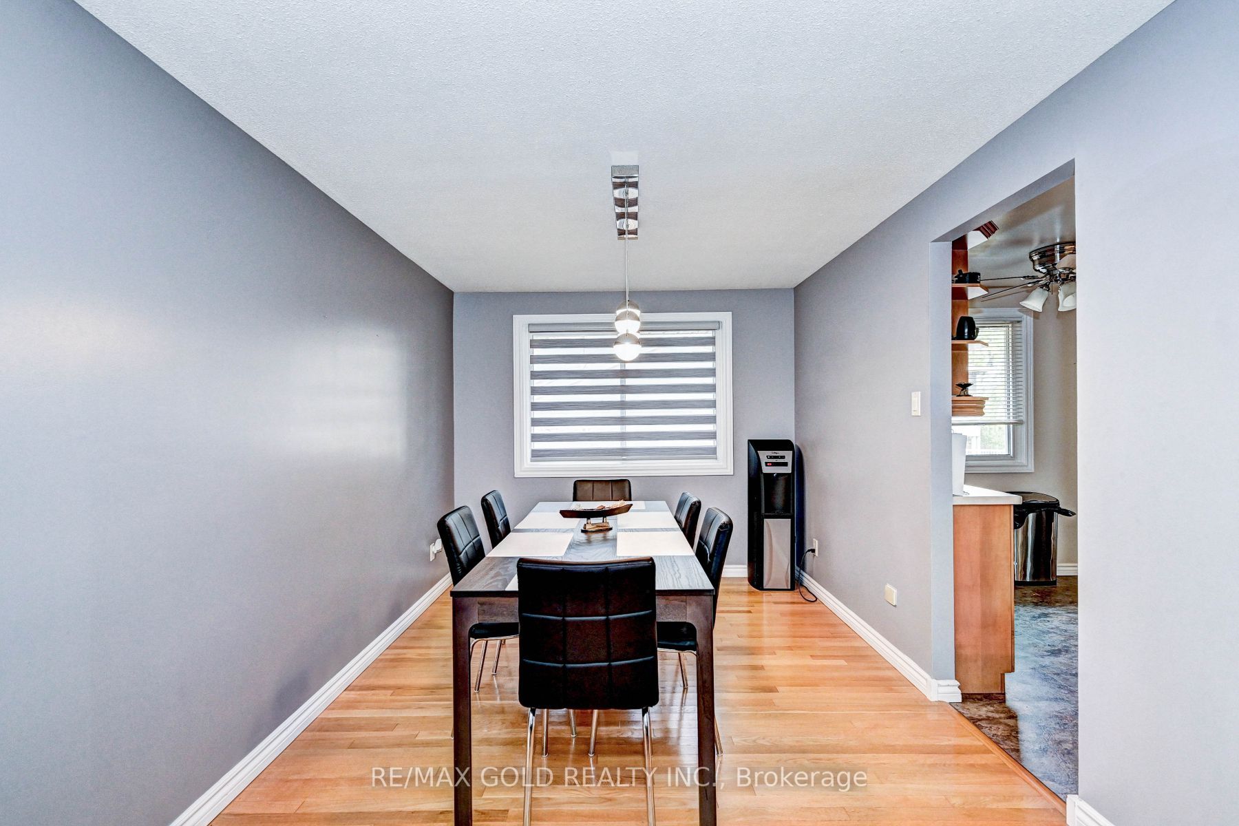 288 Salisbury Ave