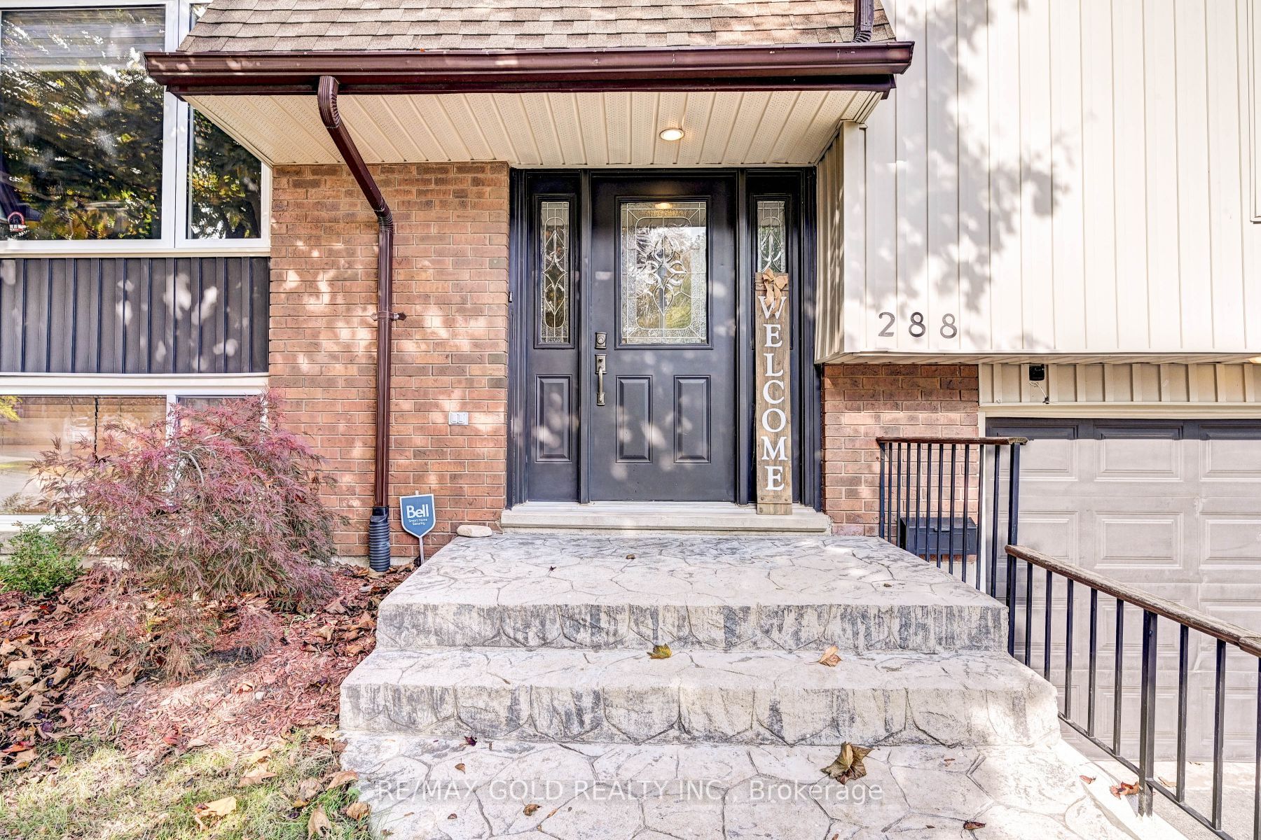 288 Salisbury Ave