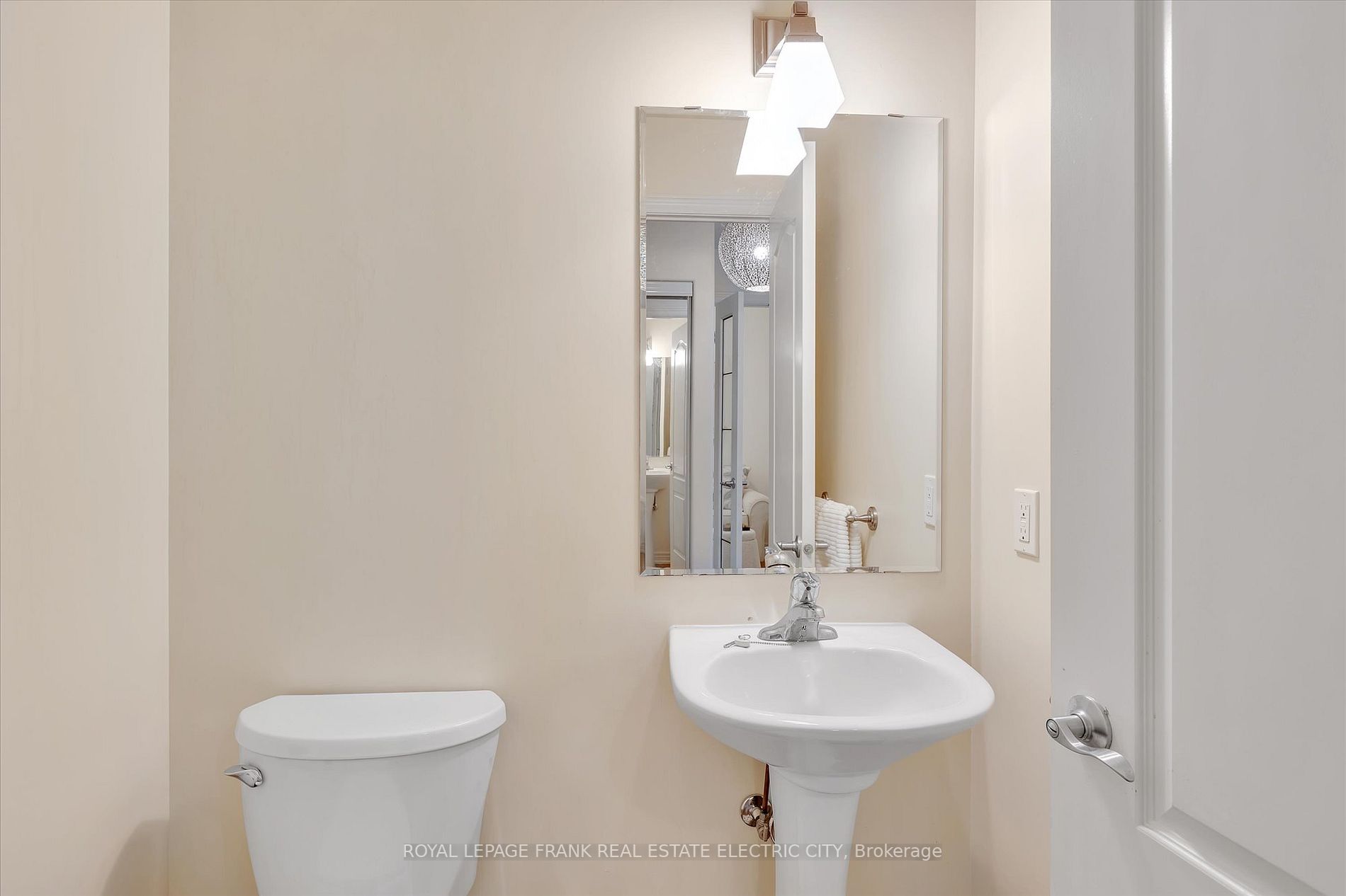 869 Clonsilla Ave, #113