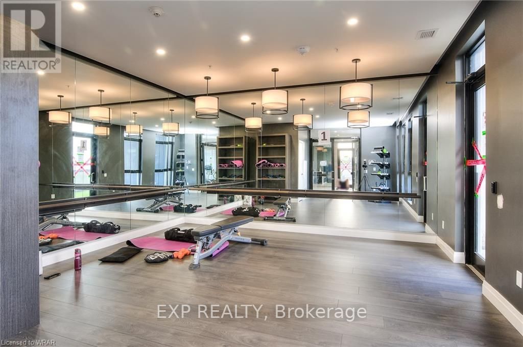 181 King Street St S, #712