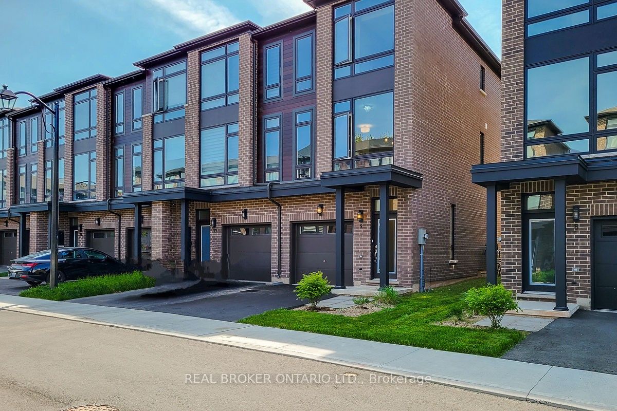 270 Melvin Avenue, #9