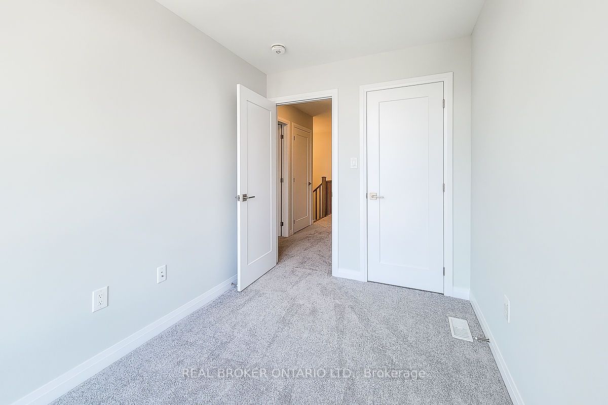 270 Melvin Avenue, #9