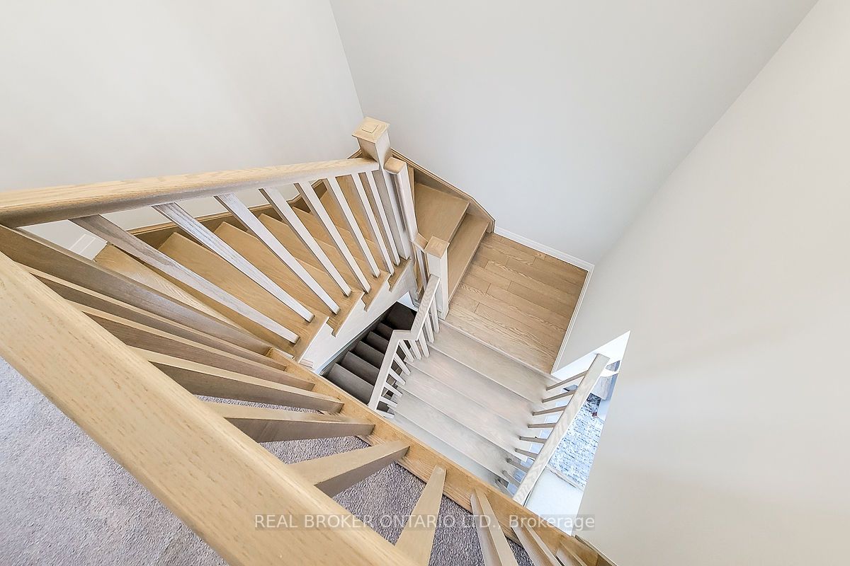 270 Melvin Avenue, #9