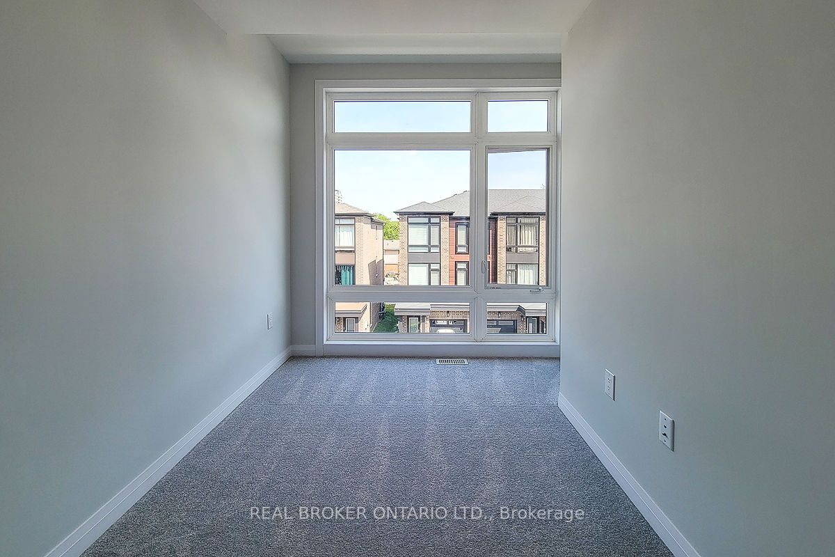 270 Melvin Avenue, #9