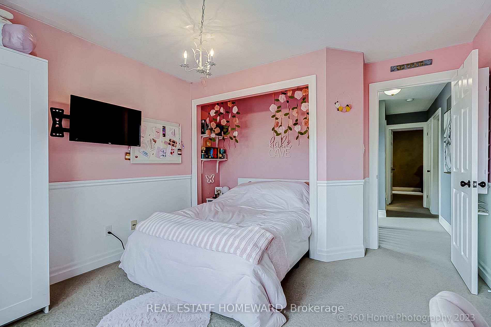 146 Springfield Blvd