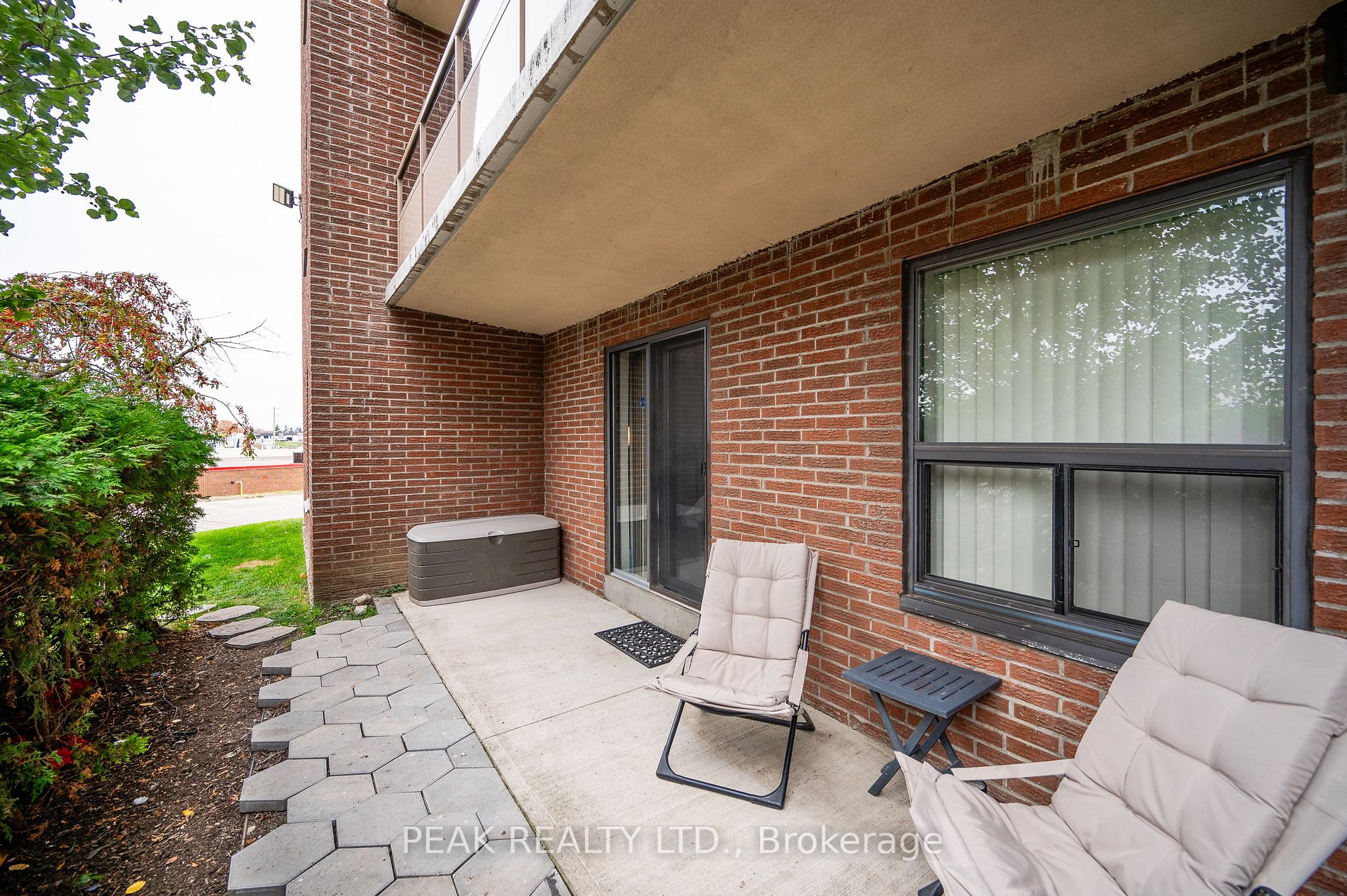1100 Courtland Avenue E, #103