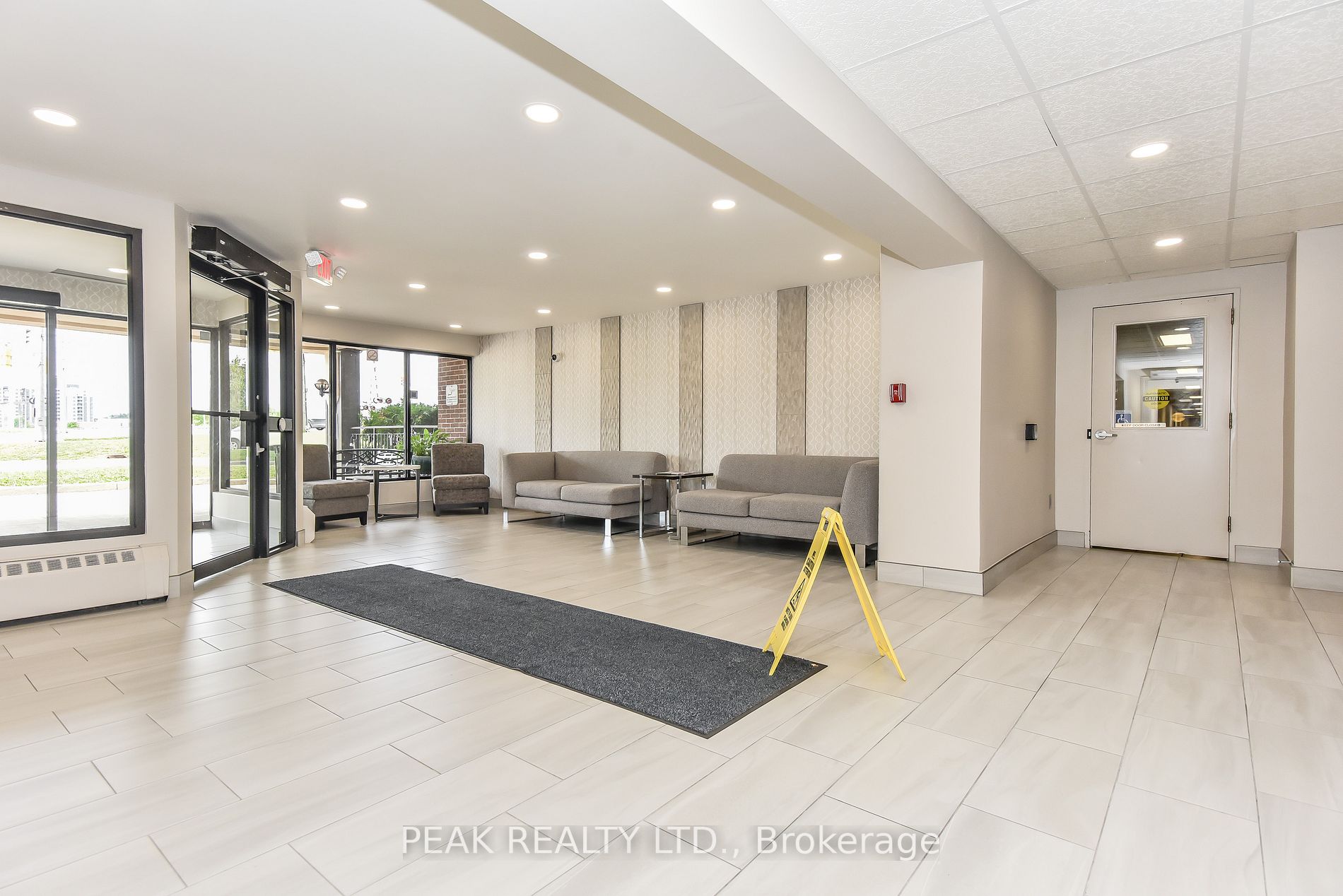 1100 Courtland Avenue E, #103