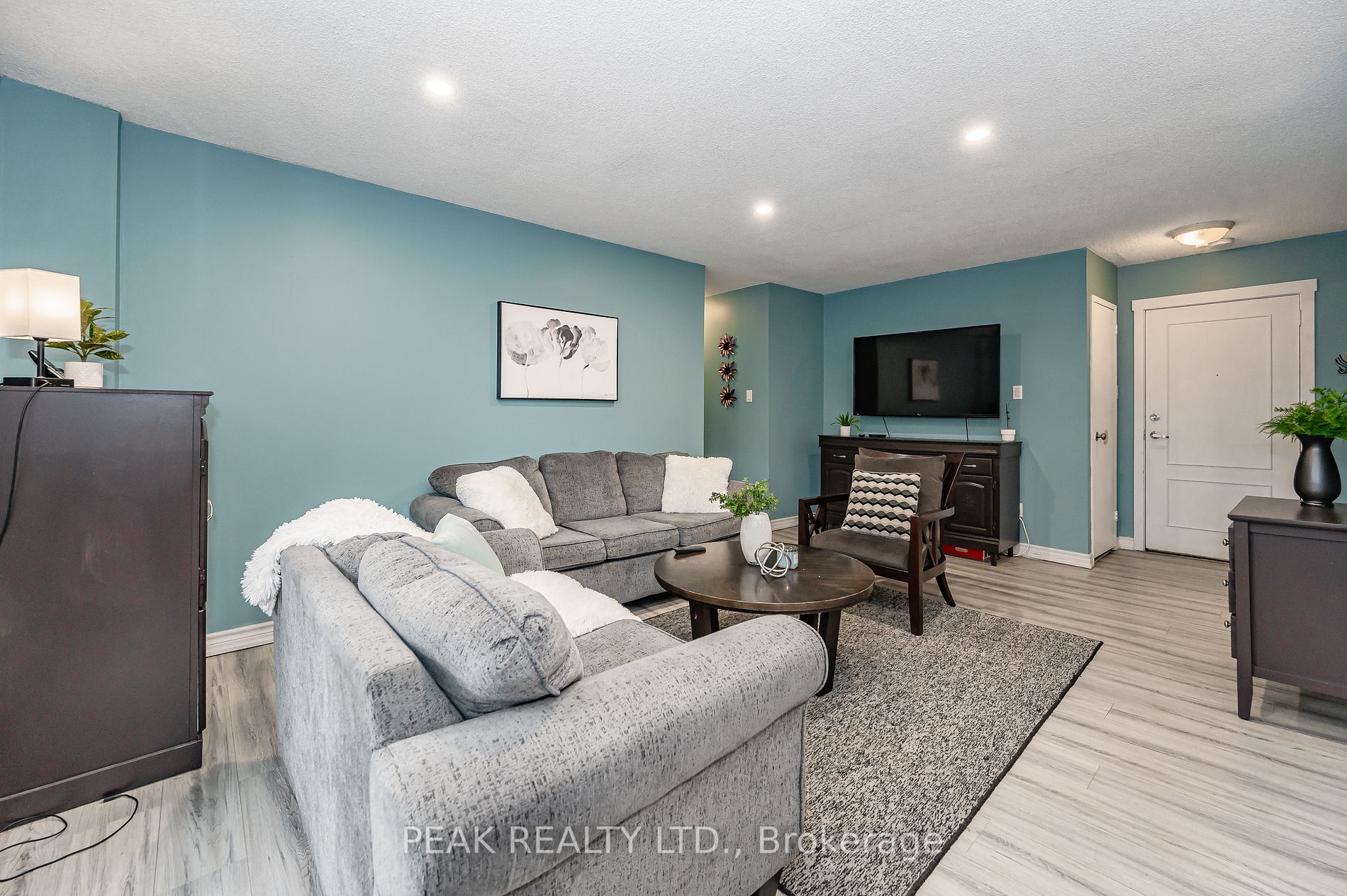 1100 Courtland Avenue E, #103
