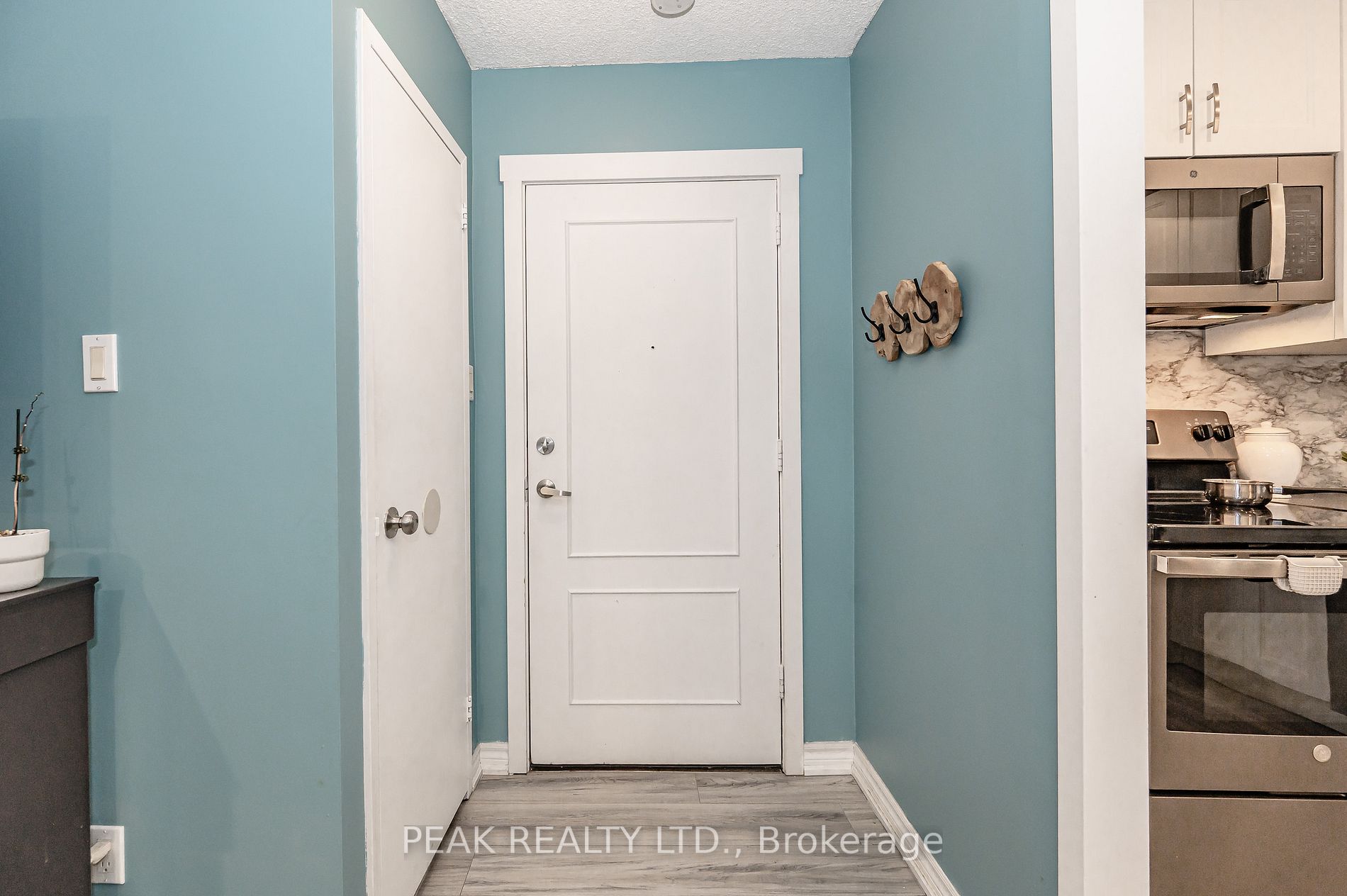 1100 Courtland Avenue E, #103