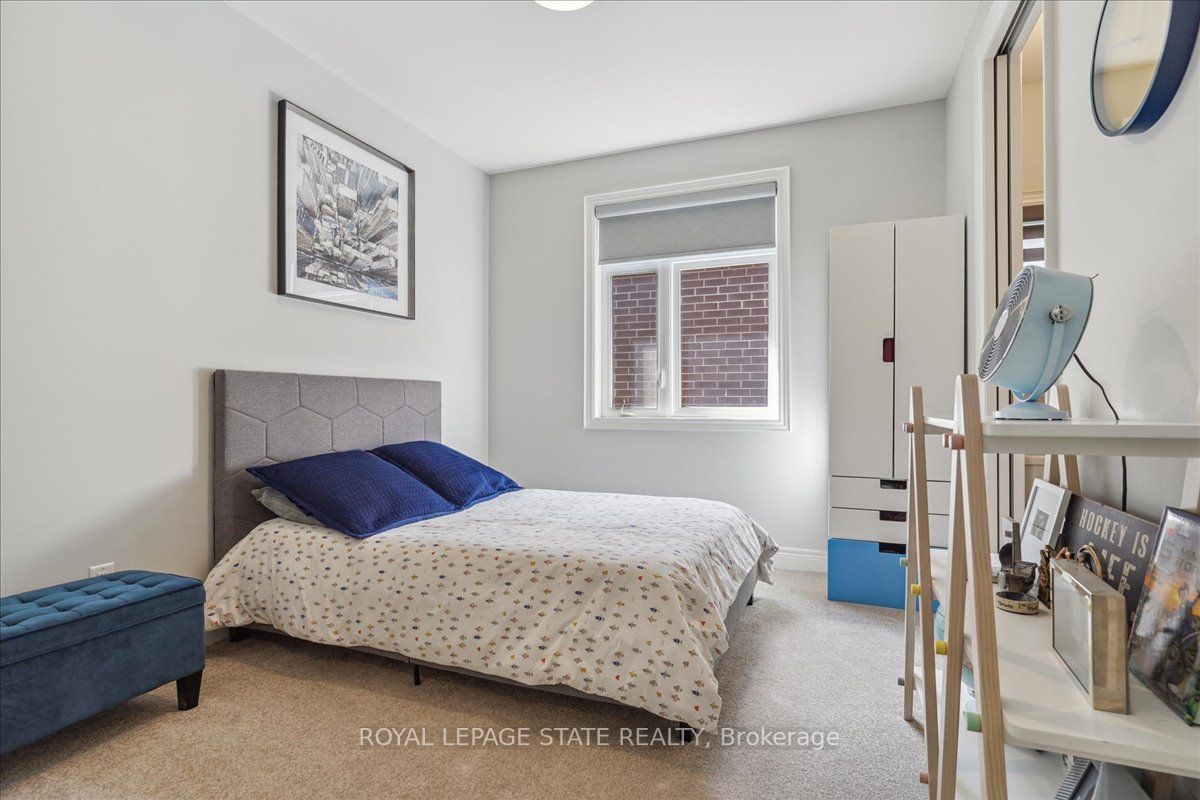 11 Secinaro Ave