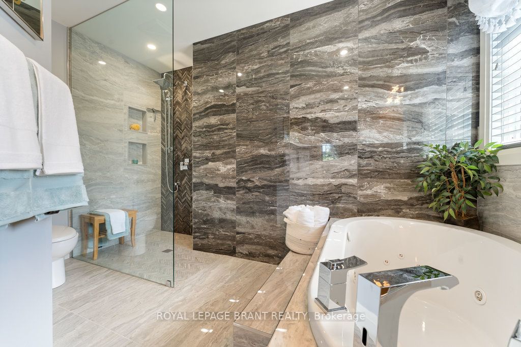 231 Parkside Dr