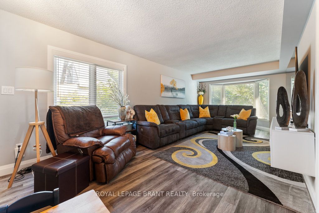 231 Parkside Dr