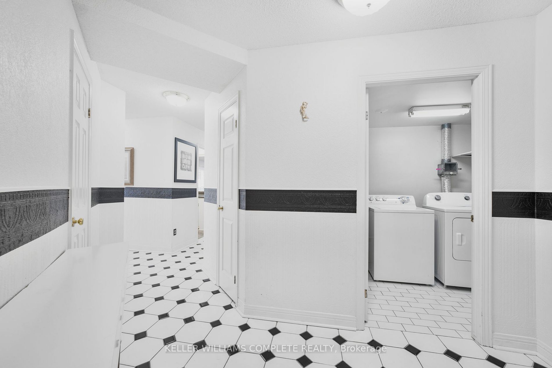 6 Village Green Blvd, #601