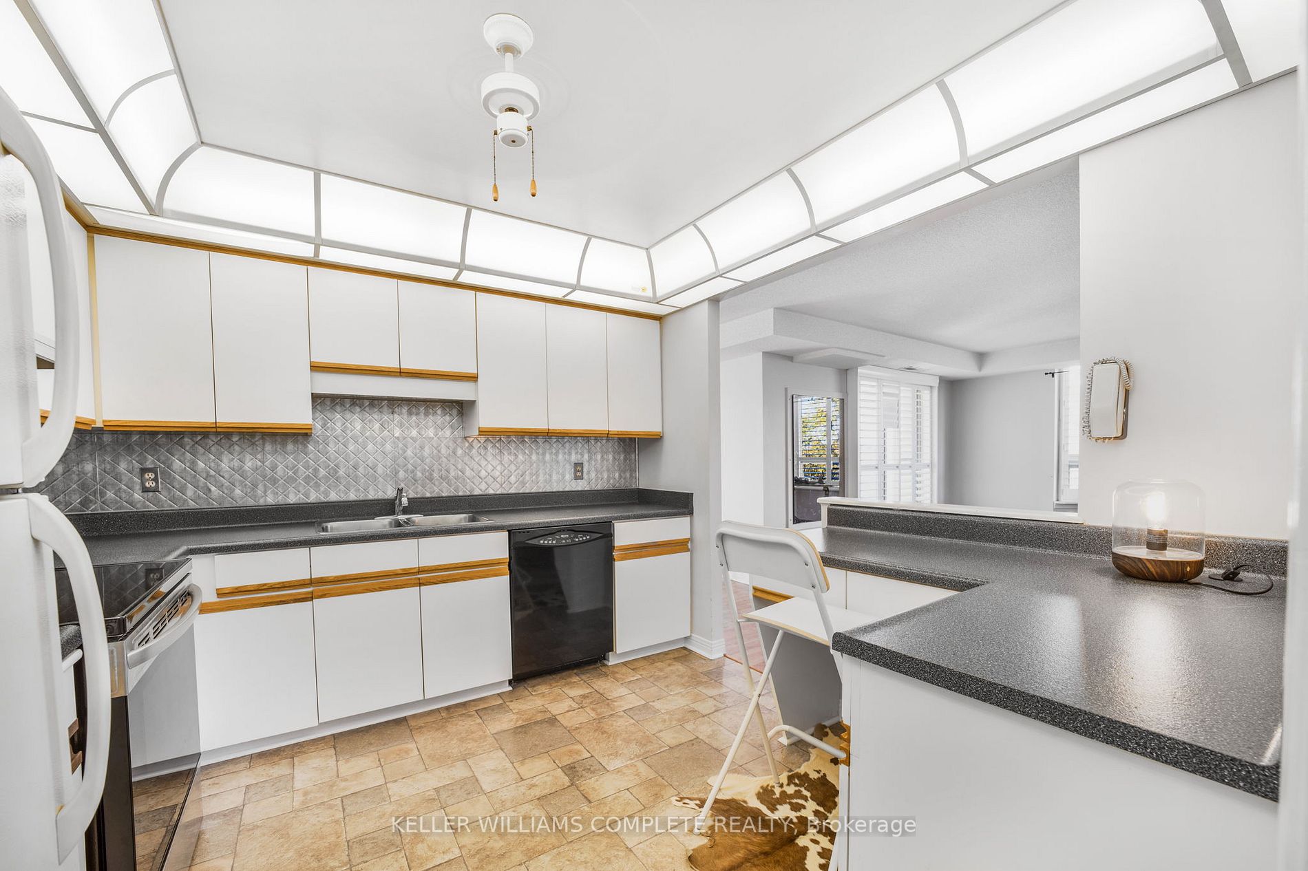 6 Village Green Blvd, #601