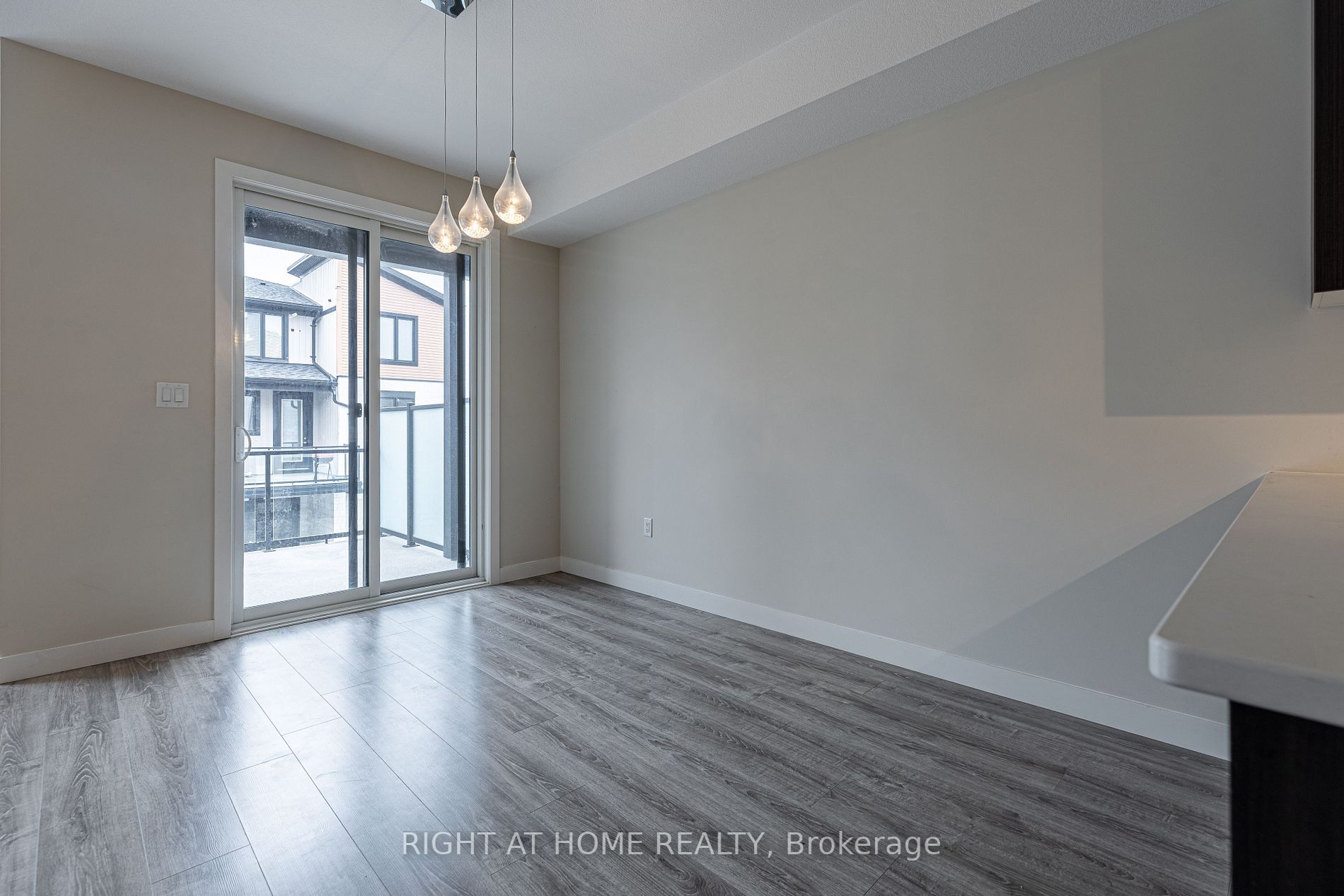 925 Battery Park, #102