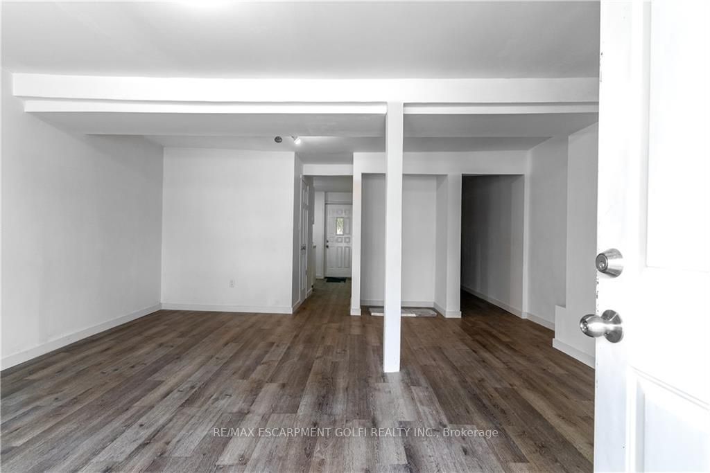 275 Dunsmure Rd